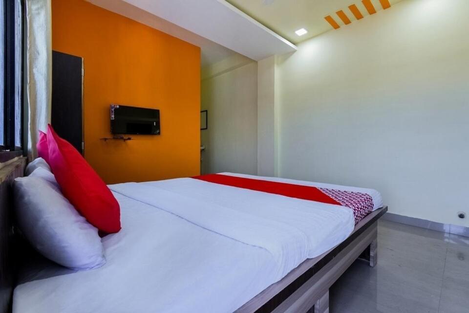 Hotel O Everest Inn Aurangabad  Bagian luar foto