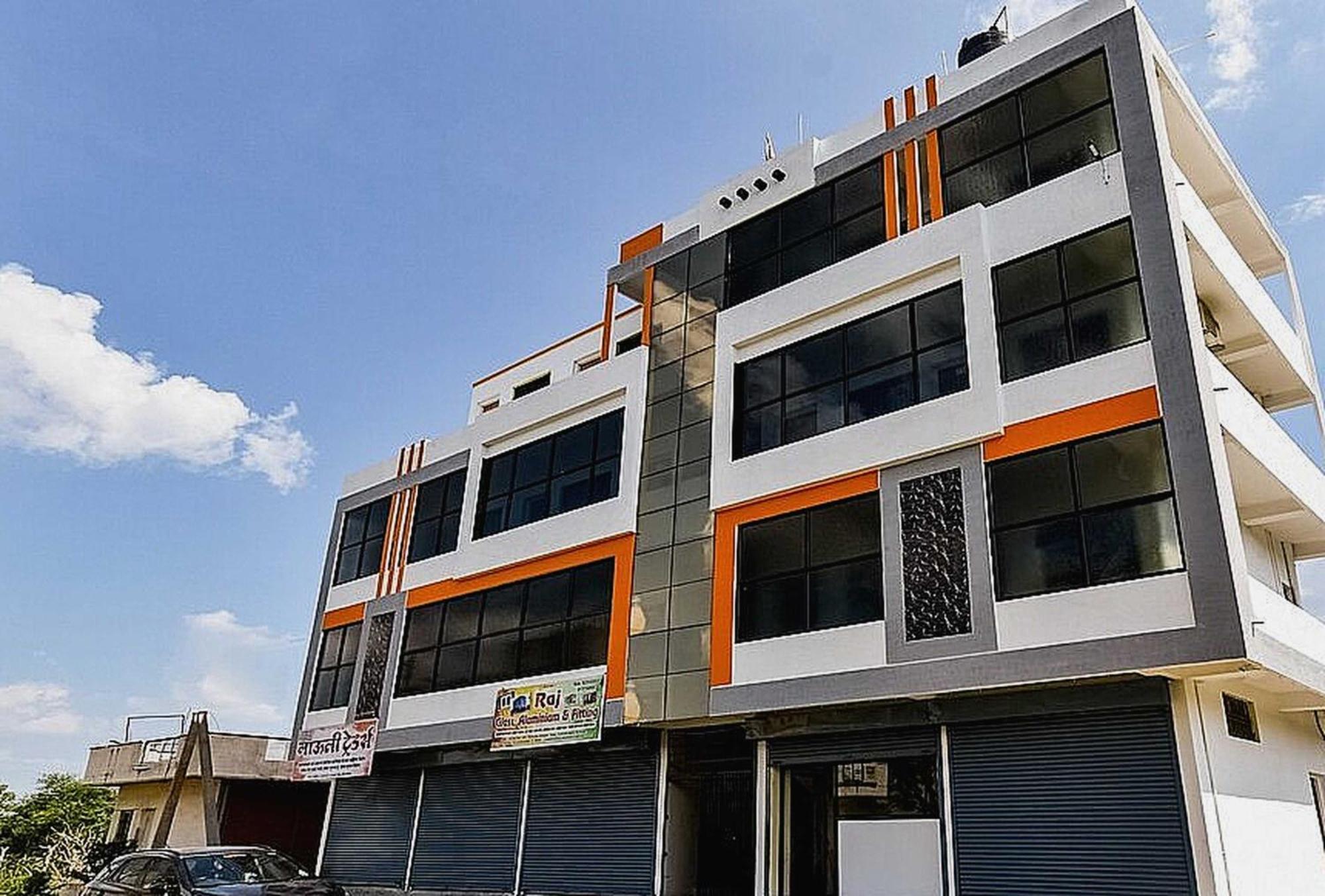 Hotel O Everest Inn Aurangabad  Bagian luar foto