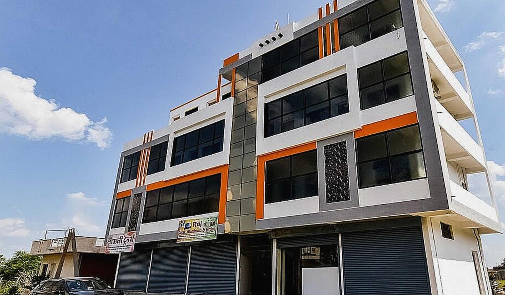 Hotel O Everest Inn Aurangabad  Bagian luar foto