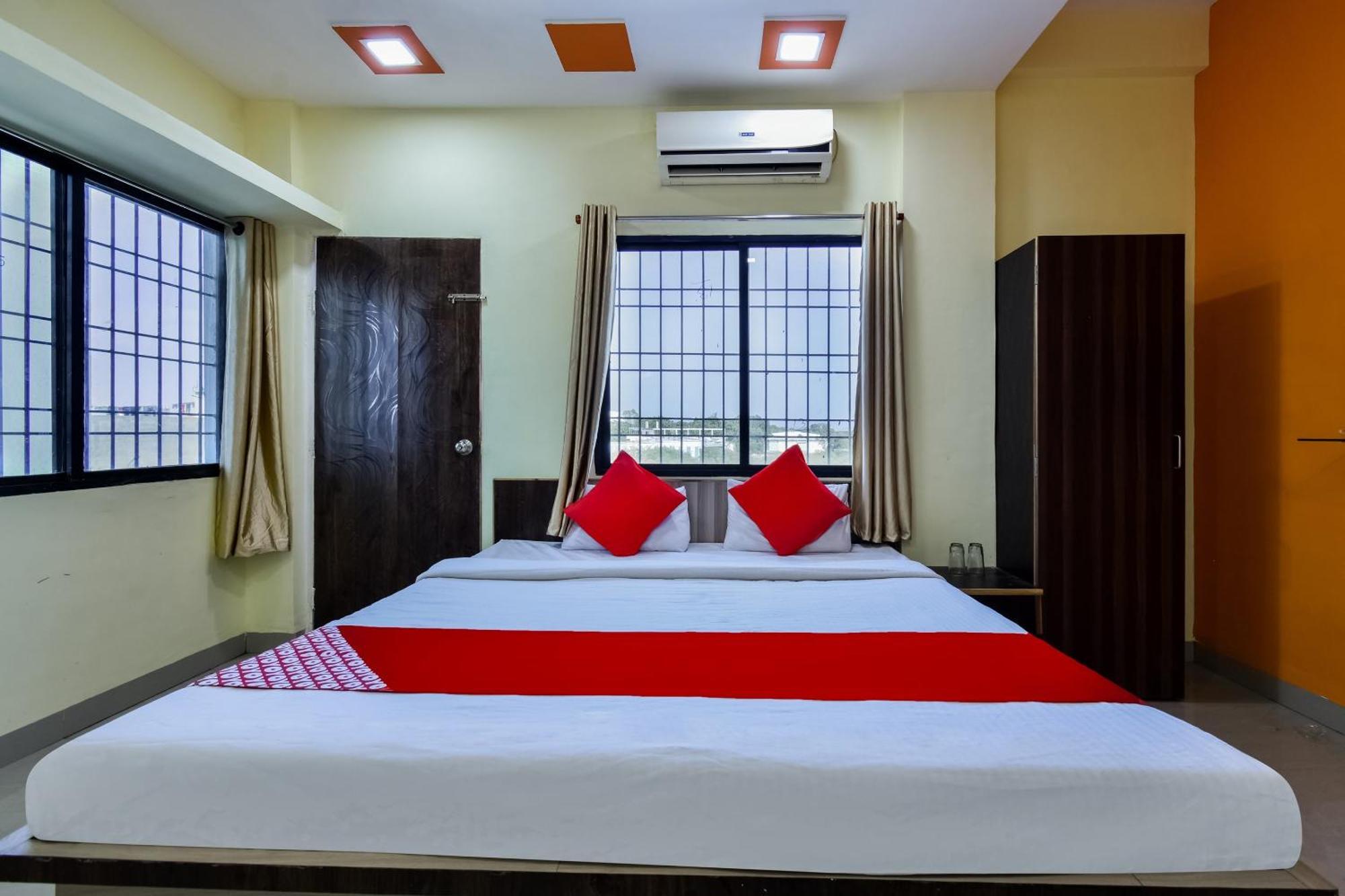 Hotel O Everest Inn Aurangabad  Bagian luar foto